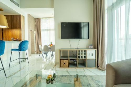 AWS Holiday Homes - Luxurious 2BR in Business Bay, Dubai (photo 7)