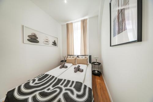 Nice Central City Room 3