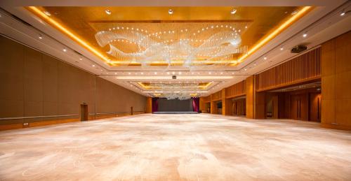 Wingtech Hotel in Huangshi