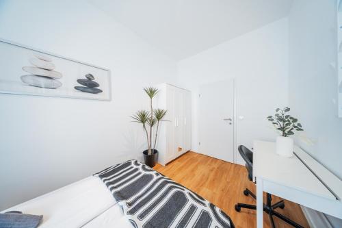 Nice Central City Room – Vienna, NY