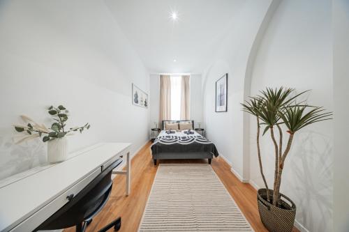 Nice Central City Room – Vienna, NY