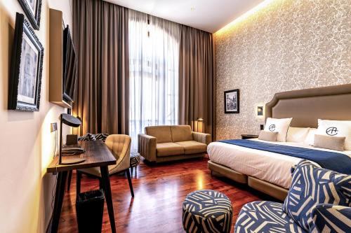Executive Double Room image 6
