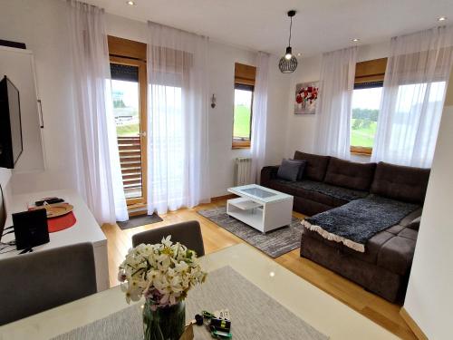 Apartment GEA 24 Zlatibor sa garažom