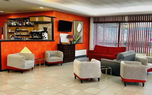 Art & Hotel Treviolo - image 12