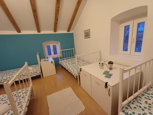 City Walls Hostel Room Type - Bed in 4-Bed Mixed Dormitory Room
