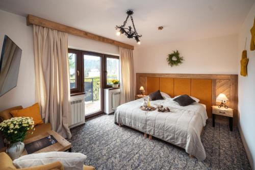 4 twin beds