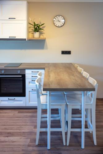 Konyha, Kalda apartment in Kärdla