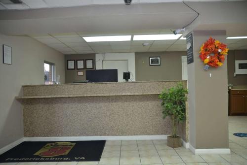 ล็อบบี้, Super 8 By Wyndham Fredericksburg in เฟรเดอริคเบิร์ก (VA)