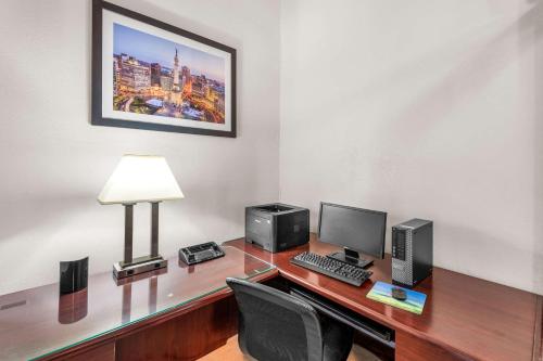 Clarion Inn & Suites Northwest in Indianapolis, USA
