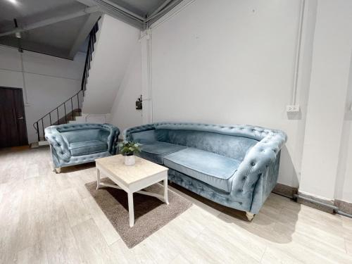 MAXi MaMa House - image 3