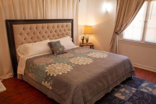 Hidden Weekend Getaway In Noho in Los Angeles, USA