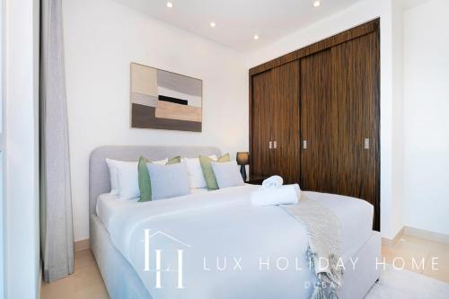 LUX The Bonnington JLT Suite - image 12