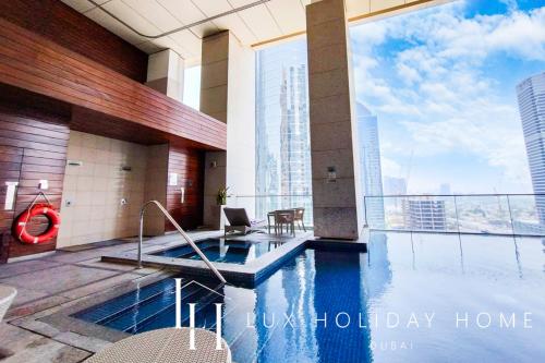 LUX The Bonnington JLT Suite - image 13