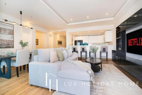 LUX The Bonnington JLT Suite - main image