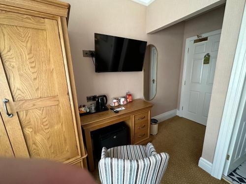 Chester Court Hotel - image 5