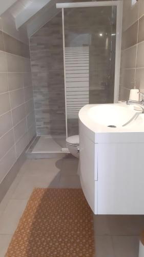 Three-Bedroom Villa image 3