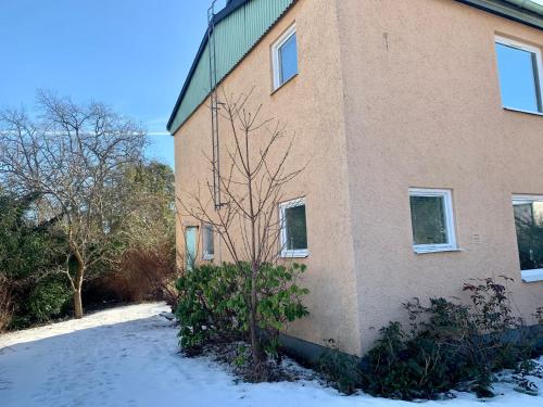Cozy small Apartment just outside Stockholm, Stockholm (photo 6)
