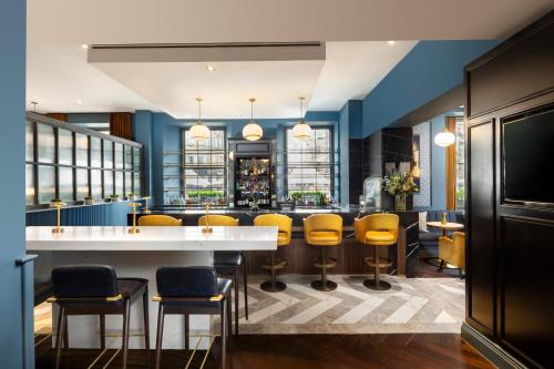Courtyard by Marriott Edinburgh - image 12