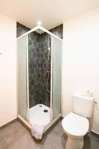 Apartment image 8