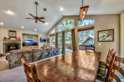 Cubby Bear at Heavenly Tahoe - Pets