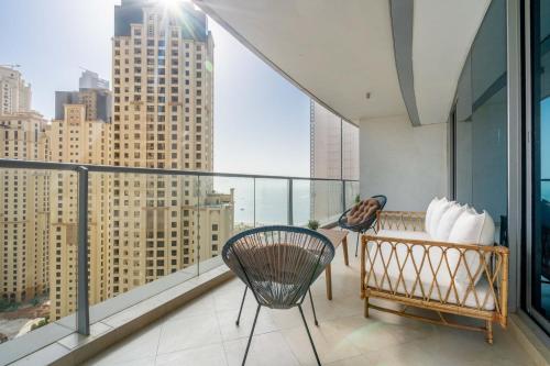 GuestReady - Lux home with sea view balcony, Dubai