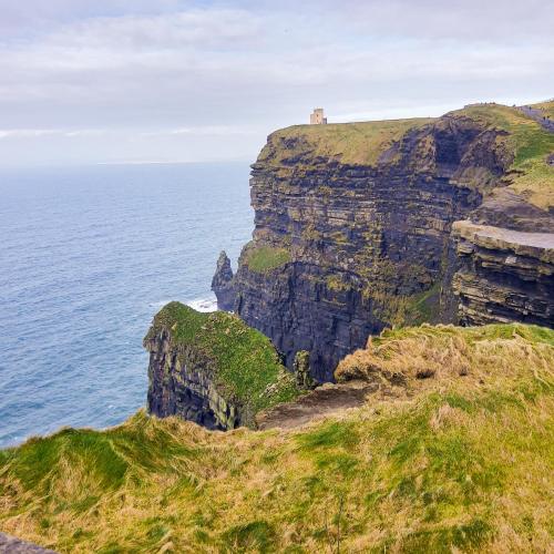 Cliffs of Moher Hotel - image 3