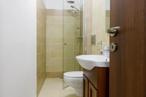 Apartment - Ground Floor image 8