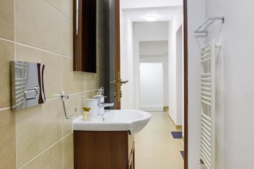 Apartment - Ground Floor image 3
