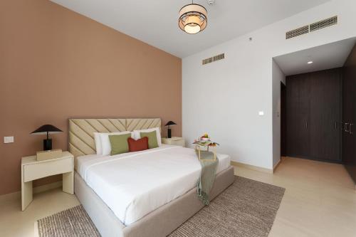 Maison Privee - Luxury Apt with Burj Khalifa Vw & Direct Mall Access - image 7