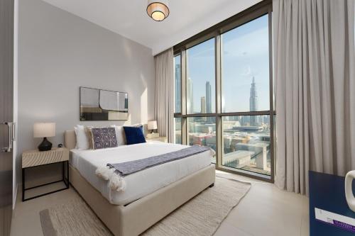 Maison Privee - Luxury Apt with Burj Khalifa Vw & Direct Mall Access - image 11