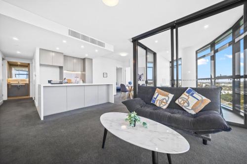 Fabulous view apartment in Sydney Olympic Park - image 7