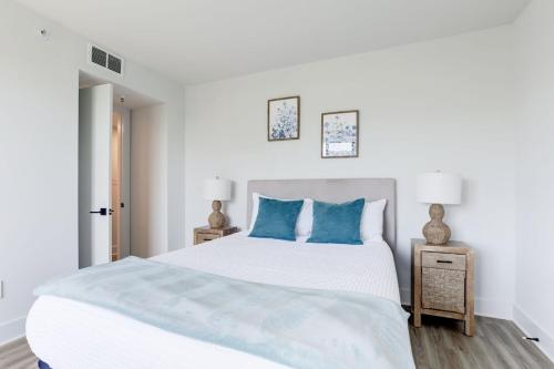 2BR Executive Appartment With Gym & Pool by ENVITAE - image 12