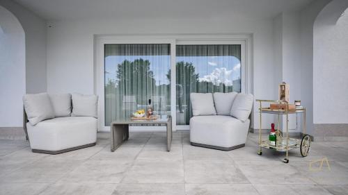 ระเบียง/ชานเรือน, Villa Palma in ยูติซี