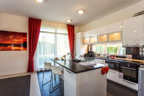 keuken, Complex Europe in Dolna Banya