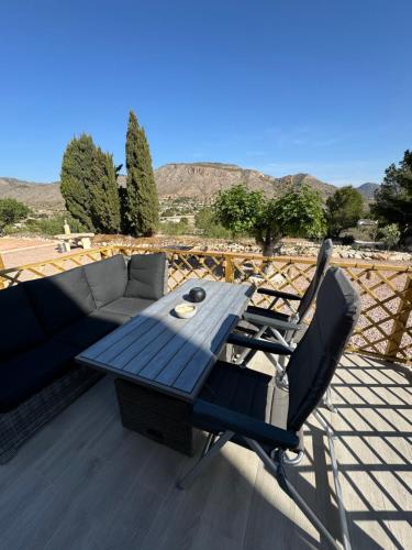 Casa Duseña Estrella (Casa Dusena Estrella) in Hondon De Las Nieves