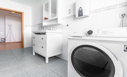 One-Bedroom Apartment with Terrace image 2