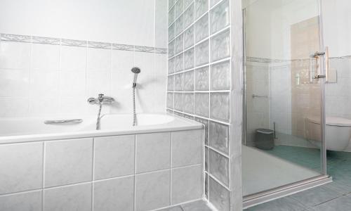 One-Bedroom Apartment with Terrace image 3
