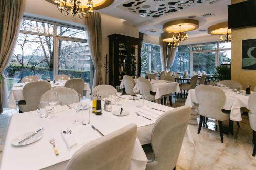 ห้องอาหาร, Hotel Heritage in ปาลีลูลา