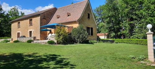 Viesnīcas āriene, Au Bonheur d'Angeline in Castelnaud-la-Chapelle