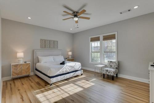 Texan Sunny Oasis 5 BED Private Pool Hot tub in Rowlett, USA