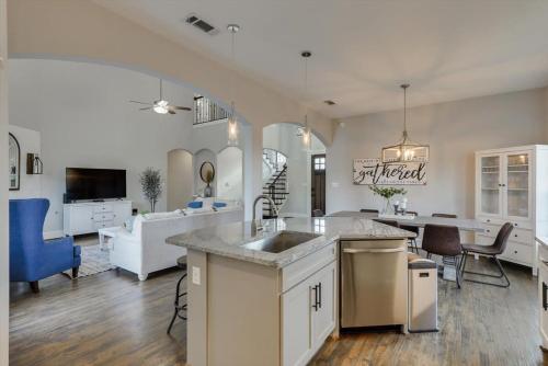 Texan Sunny Oasis 5 BED Private Pool Hot tub Texan Sunny Oasis 5 BED Private Pool Hot tub