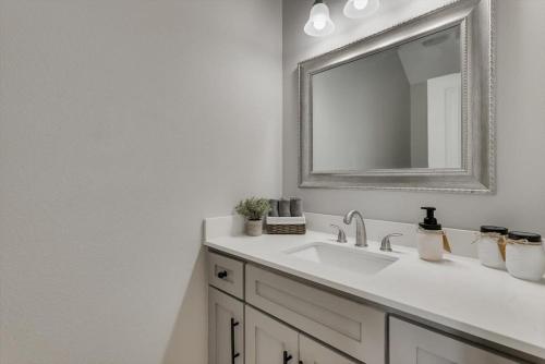 Texan Sunny Oasis 5 BED Private Pool Hot tub Texan Sunny Oasis 5 BED Private Pool Hot tub