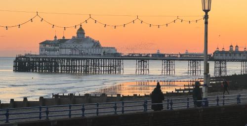 Langham Hotel Eastbourne - image 7
