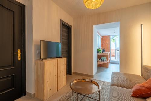 One-Bedroom Apartment image 1