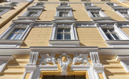 Charming Apartment by Wenceslas square with AC - image 7