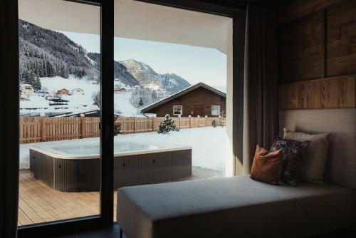 Luxury Chalet Milé - Tap to explore photos