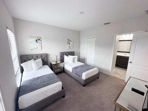 Balmoral Resort-121KB townhouse in Haines City, USA