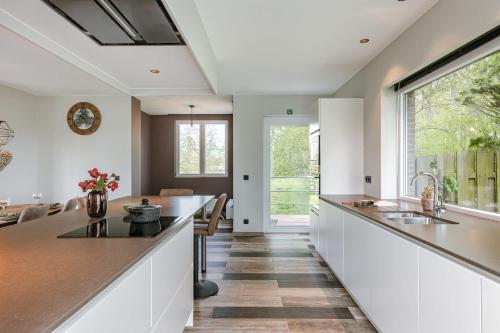 Huswell - Holiday home along the canal with great views, Damme (fotografie 6)