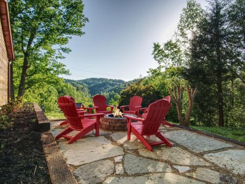 Scenic Solitude by Stony Brook Cabins, Sevierville