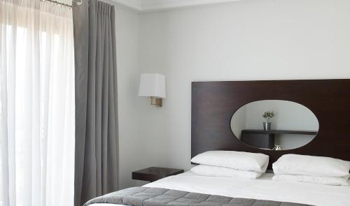 Acropolis Hill Hotel - image 5